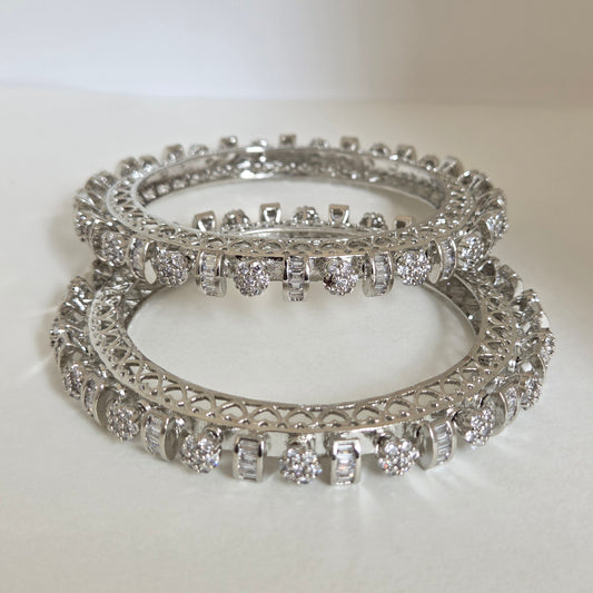 Silver Finish Zircon Filigree Bangle