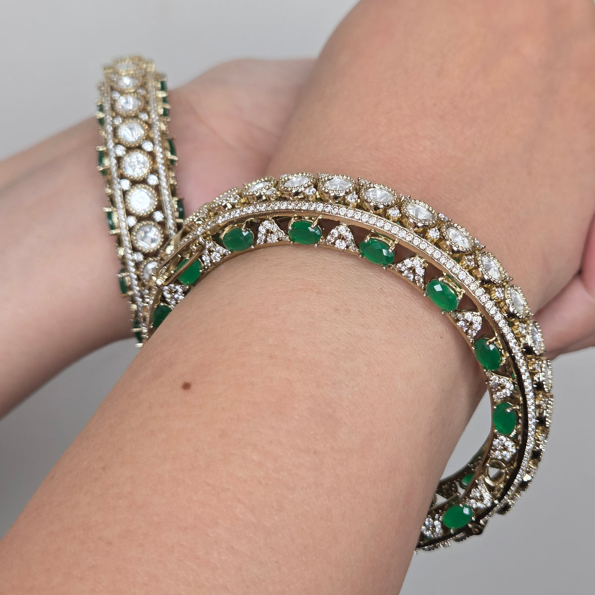 Emerald Kundan Kada Bangles