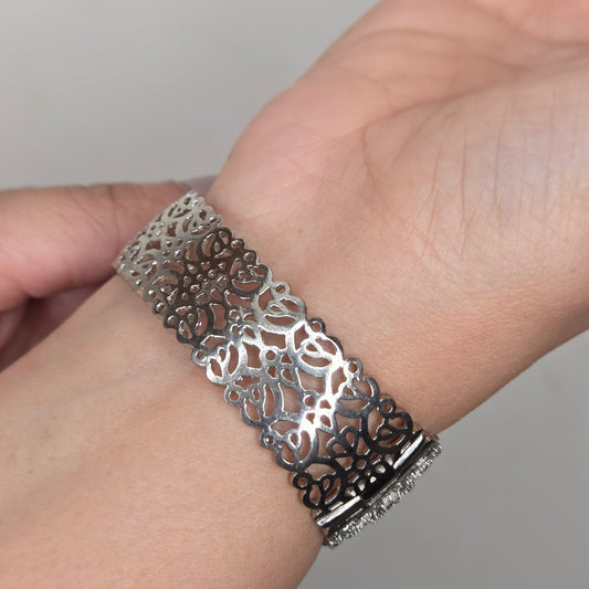 Openable Broad Bracelet With Zircon and Central Synthetic Emerald