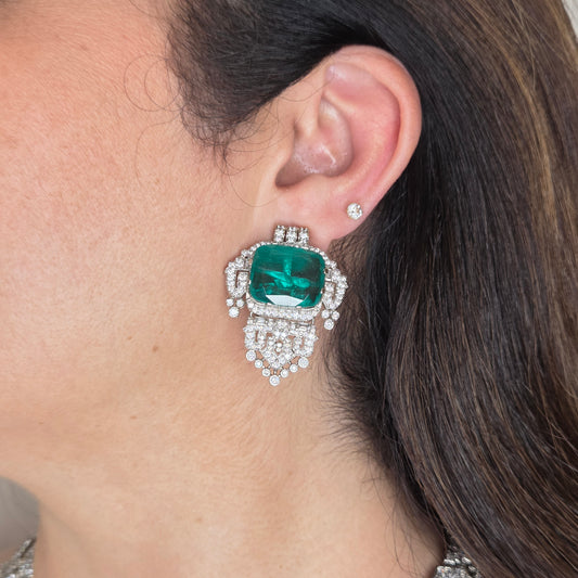 Special Cut Zircon With Chunky Green Center Stone Necklace Set