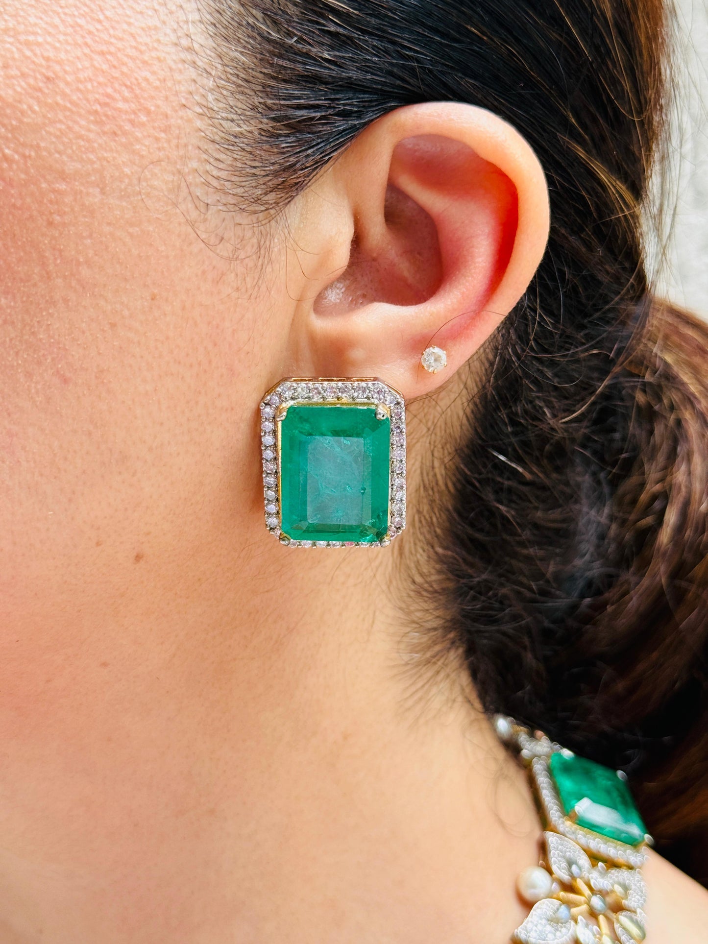 Zircon and Synthetic Emerald Doublet Chunky Necklace Set