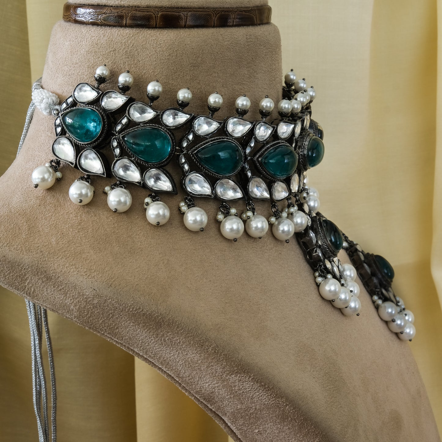 Black Finish Chunky Red Stone with Kundan and Pearls Necklace Set