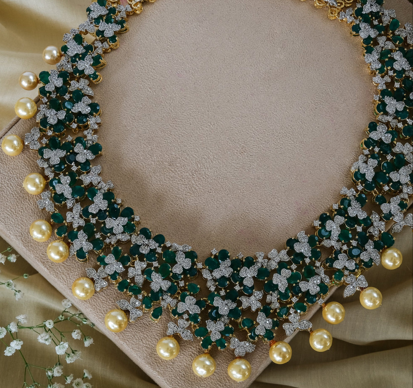 Exclusive Green Zircon Swarovski and Pearl Necklace Set