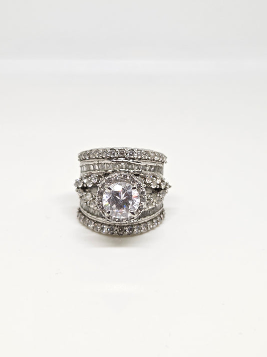 White Finish Zircon Chunky Ring