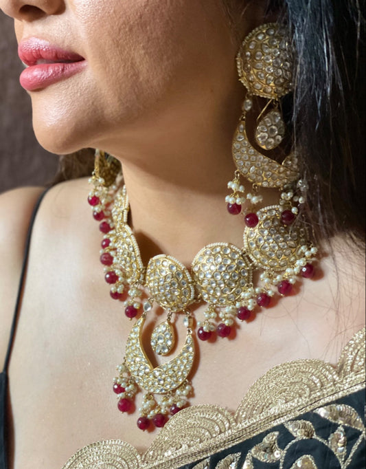 White Kundan Choker Set With Red Beads