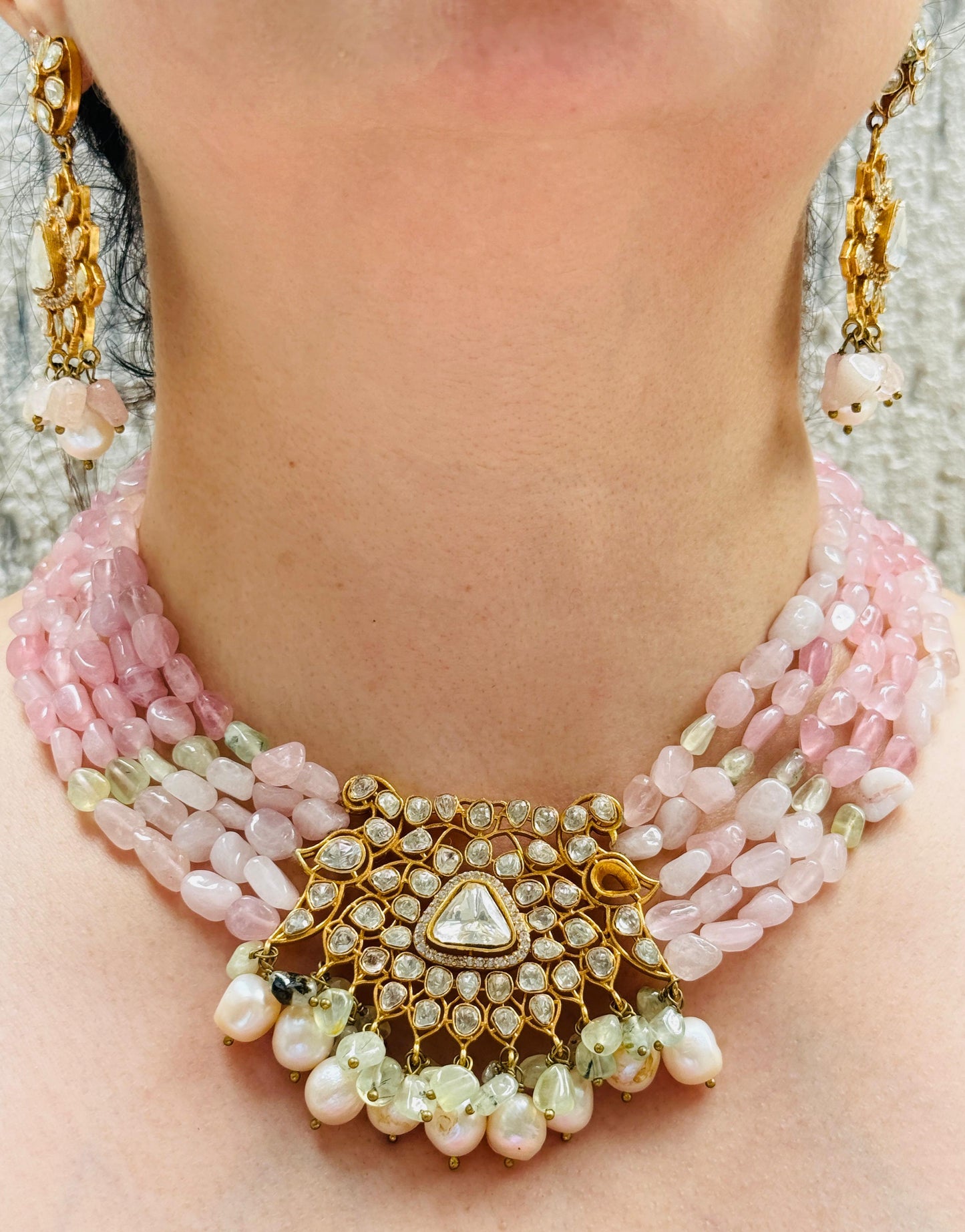Pastel Pink Tumbled Stone Kundan Necklace Set