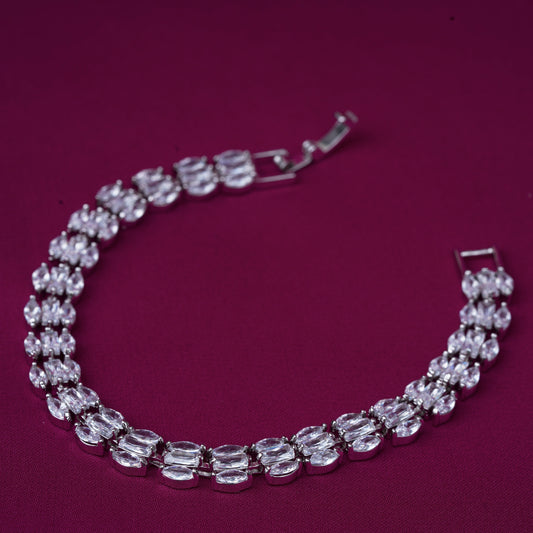 Classic Zircon Bracelet in White Finish