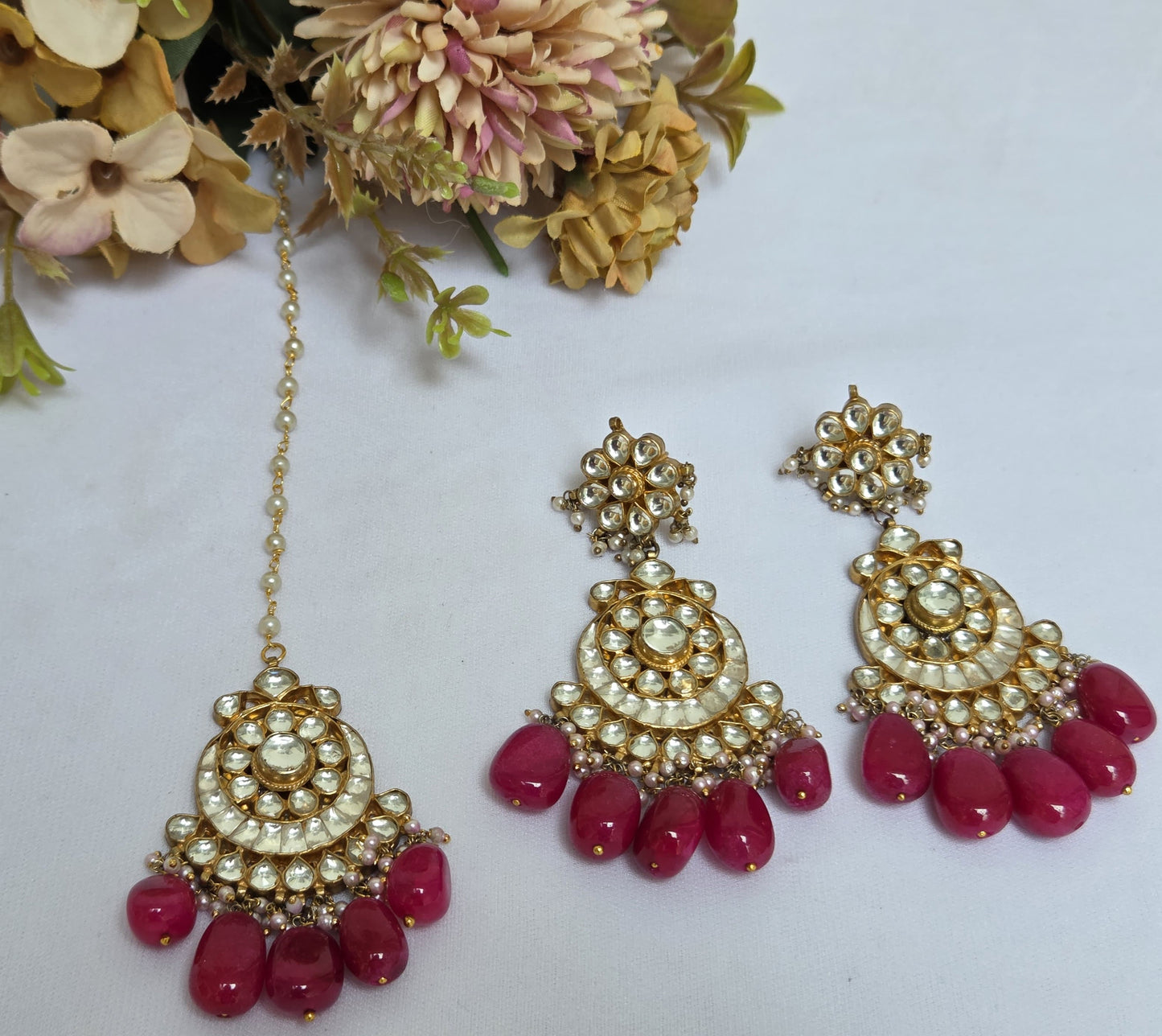 Ethnic Kundan Set with Red Beads and Maang Tikka