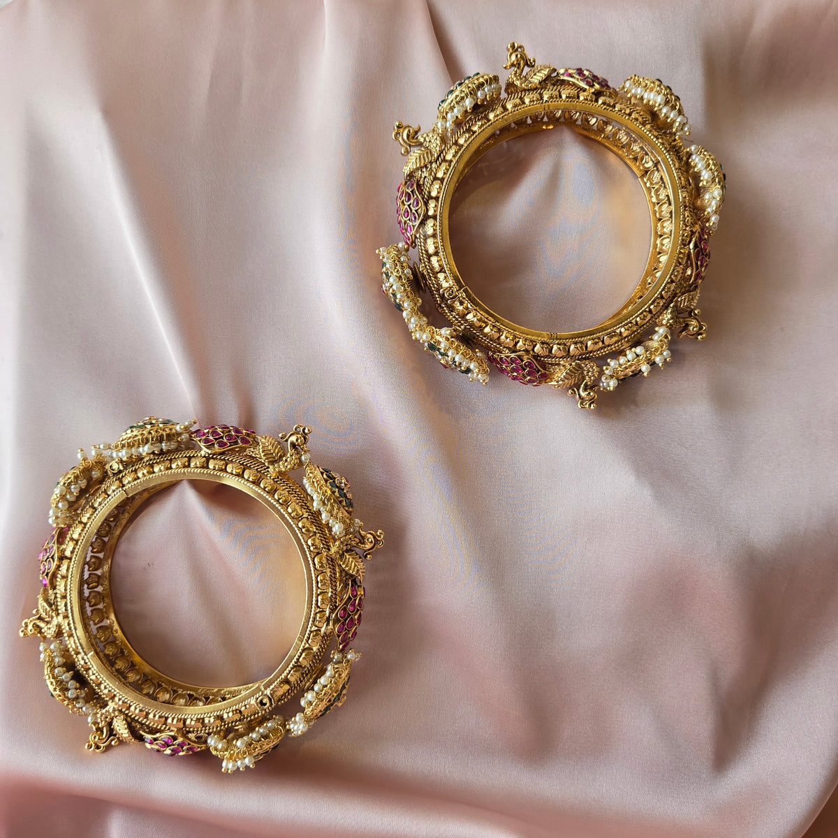 Multicolour Kundan Regal Traditional Bangle