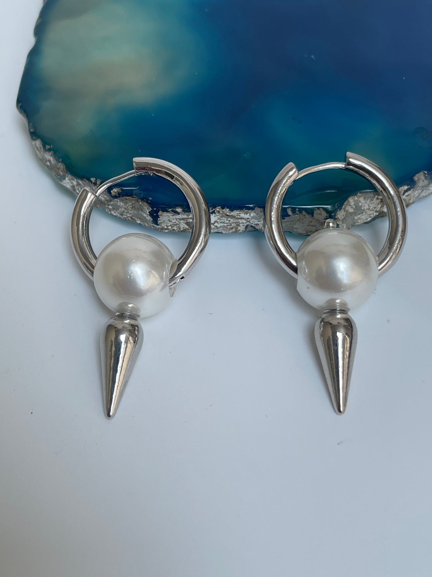 Edgy Pearl Hoops