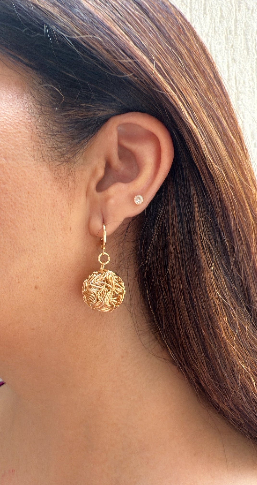 Wired Gold Ball Earring