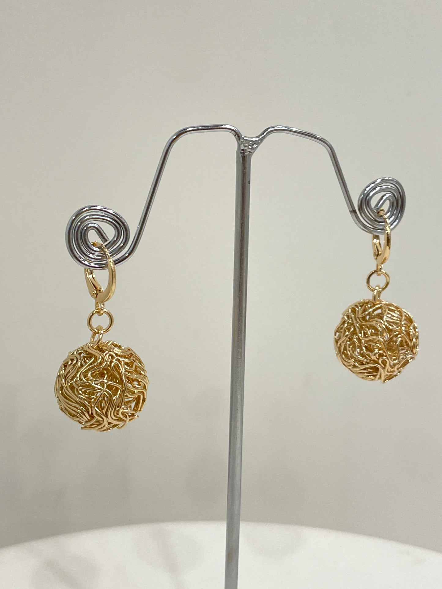 Wired Gold Ball Earring