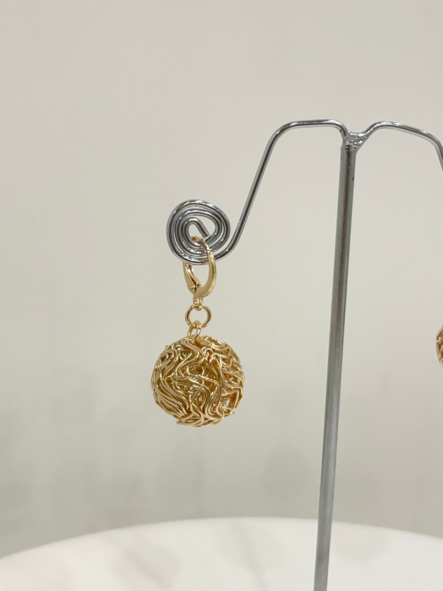 Wired Gold Ball Earring