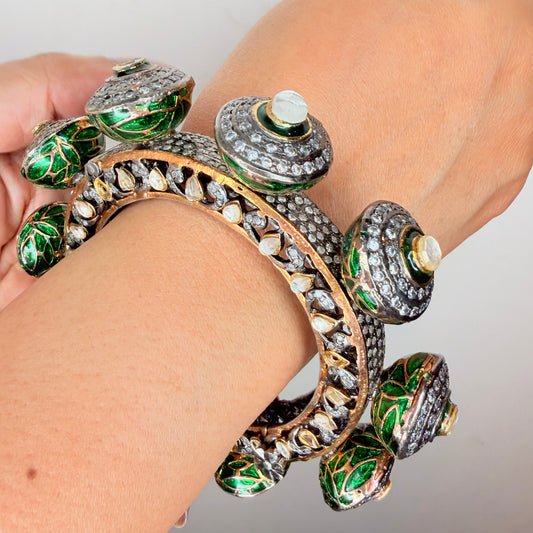 Kundan Single Kada Bangle with Green Enamel