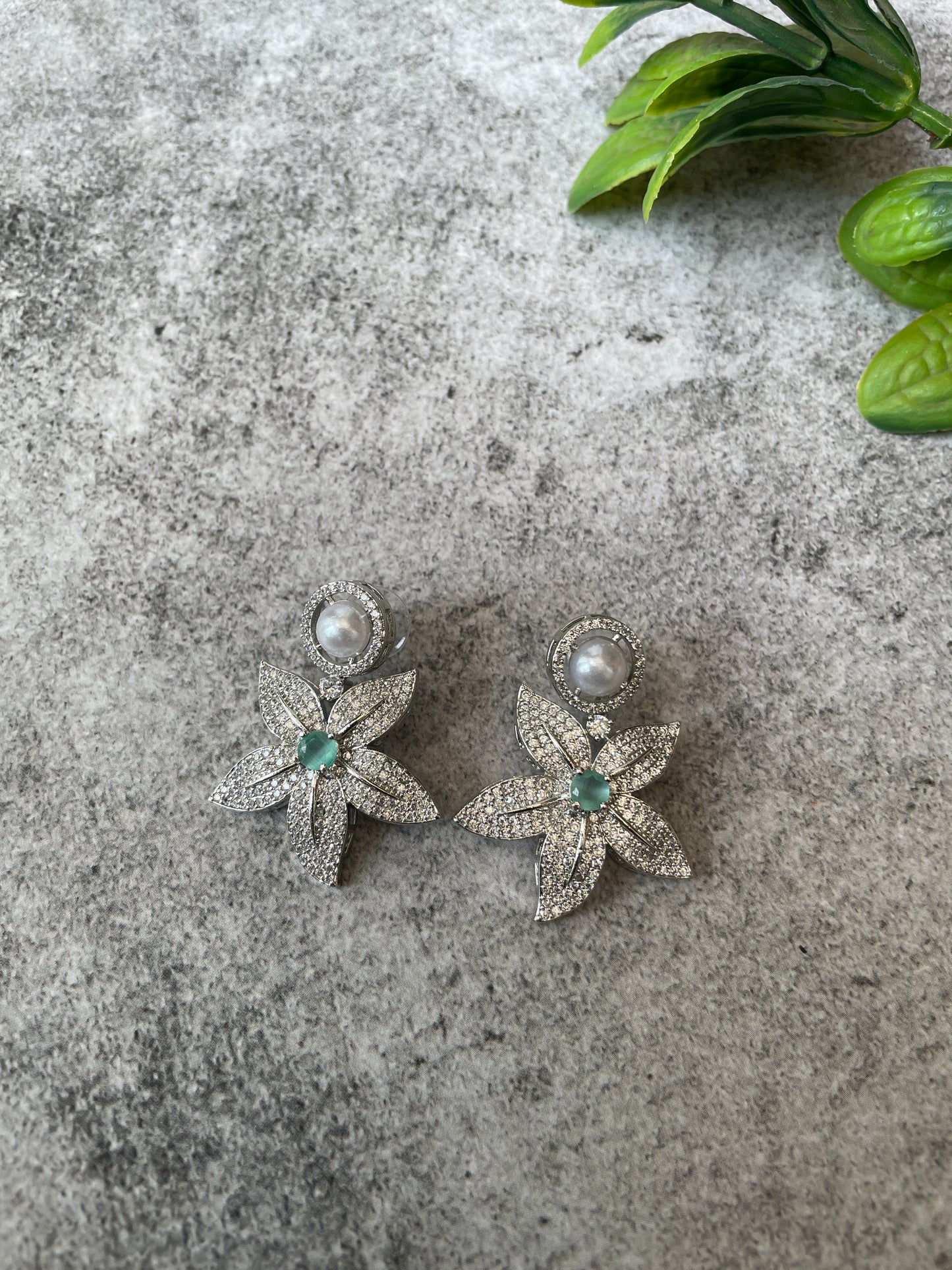 Silver Finish Zircon and Pearl Necklace Set with Star Motif