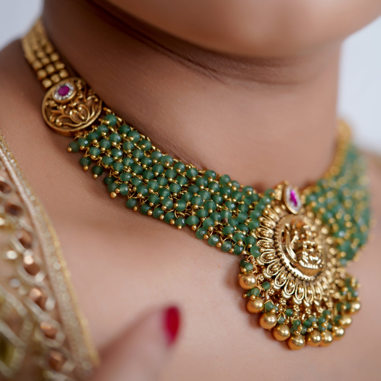 Temple Beaded Choker Necklace Set
