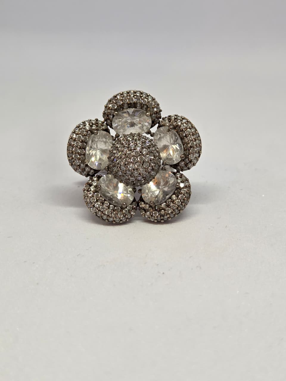 Zircon Embellished Flower Ring