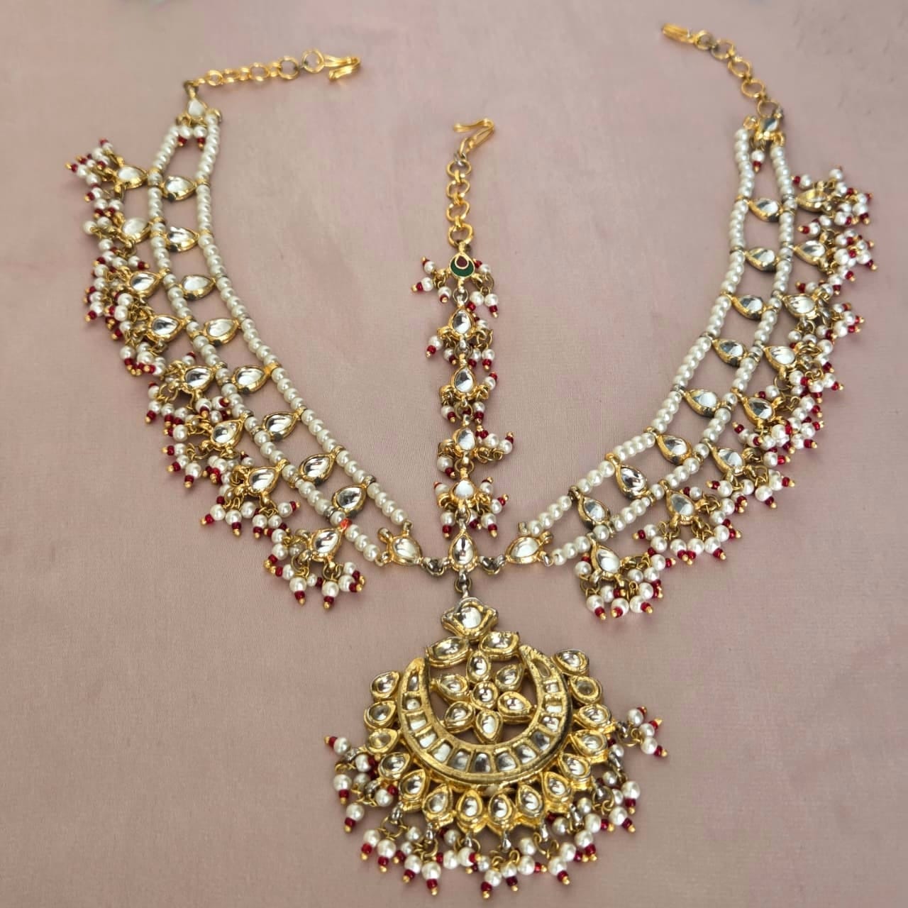 Kundan Pearl Statement Sheeshphool