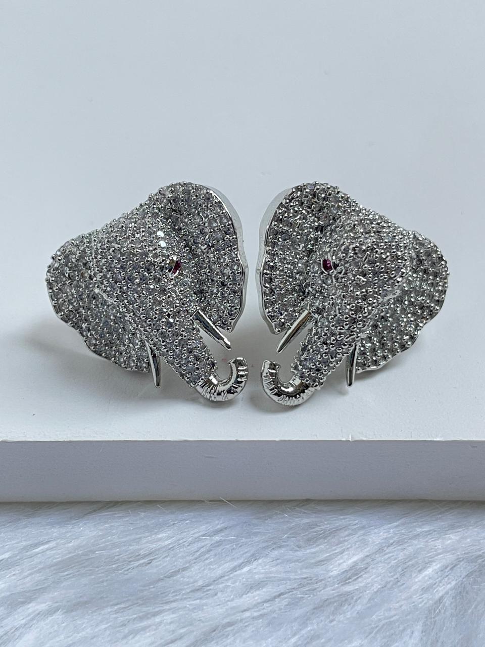 Zircon Elephant Motif Beaded Choker Necklace Set