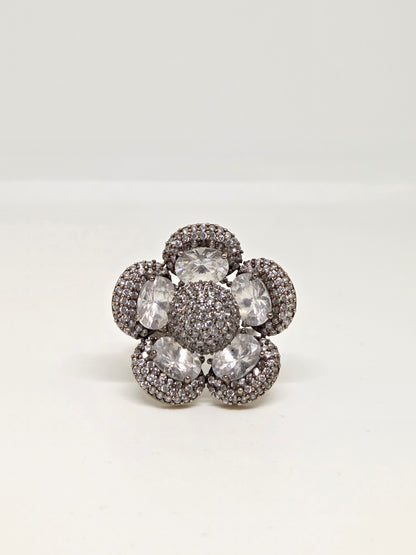 Zircon Embellished Flower Ring