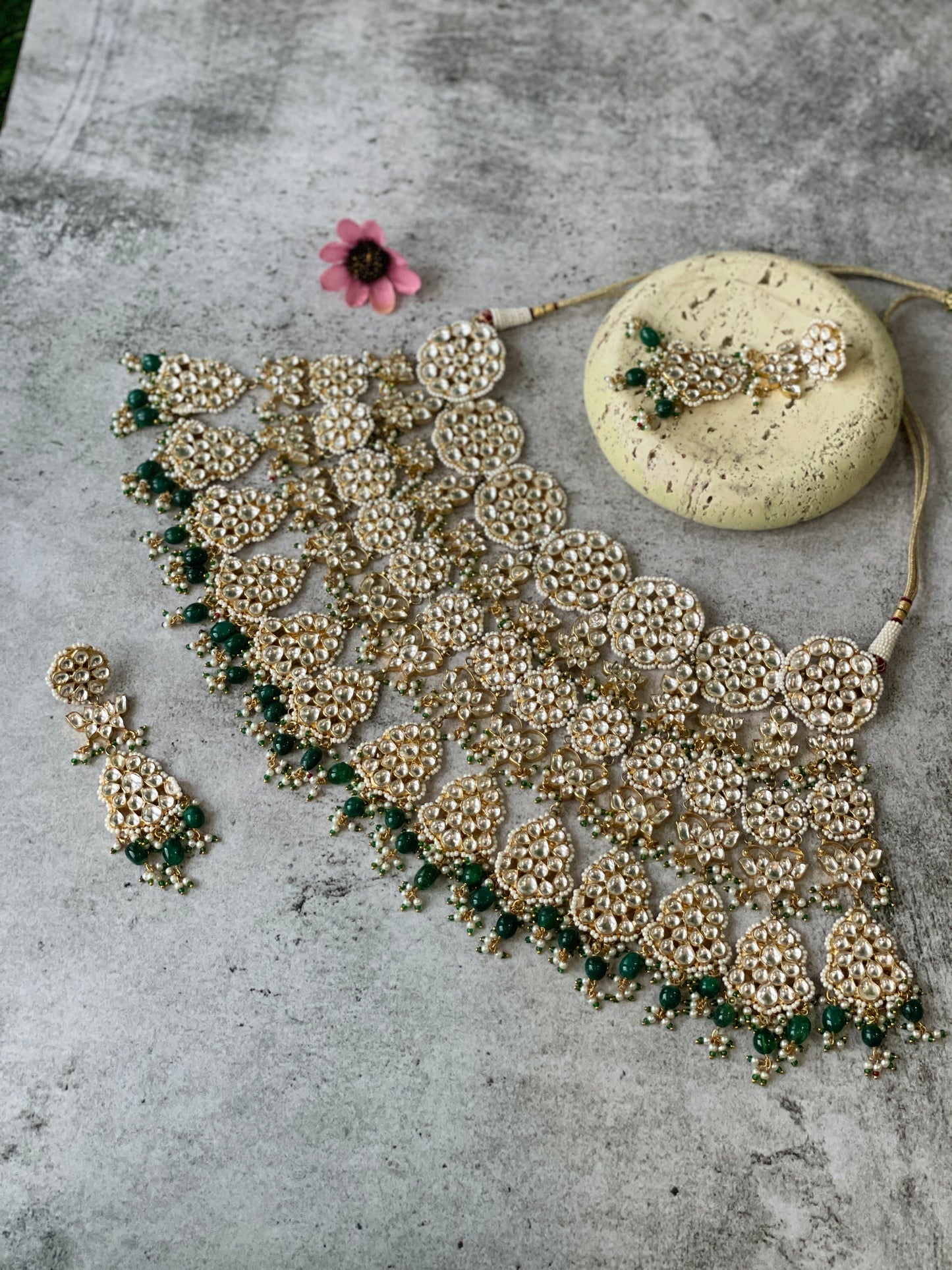 Parampara Uncut Pachhi Kundan Bridal Set