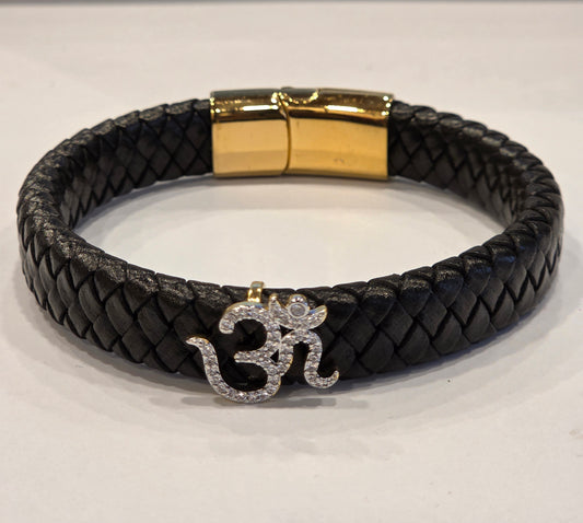 Zircon OM Faux Leather Bracelet
