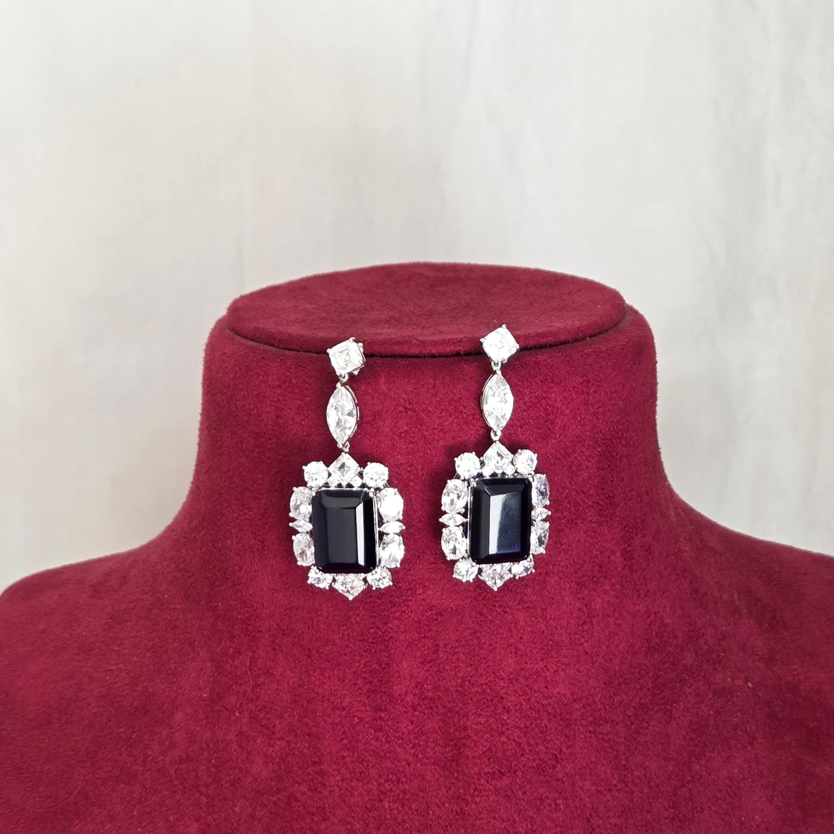 Midnight Sapphire Statement Necklace Set