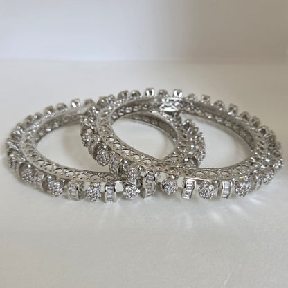 Silver Finish Zircon Filigree Bangle