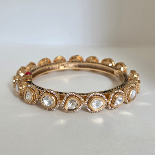 Kundan Bangle with Zircon Accents