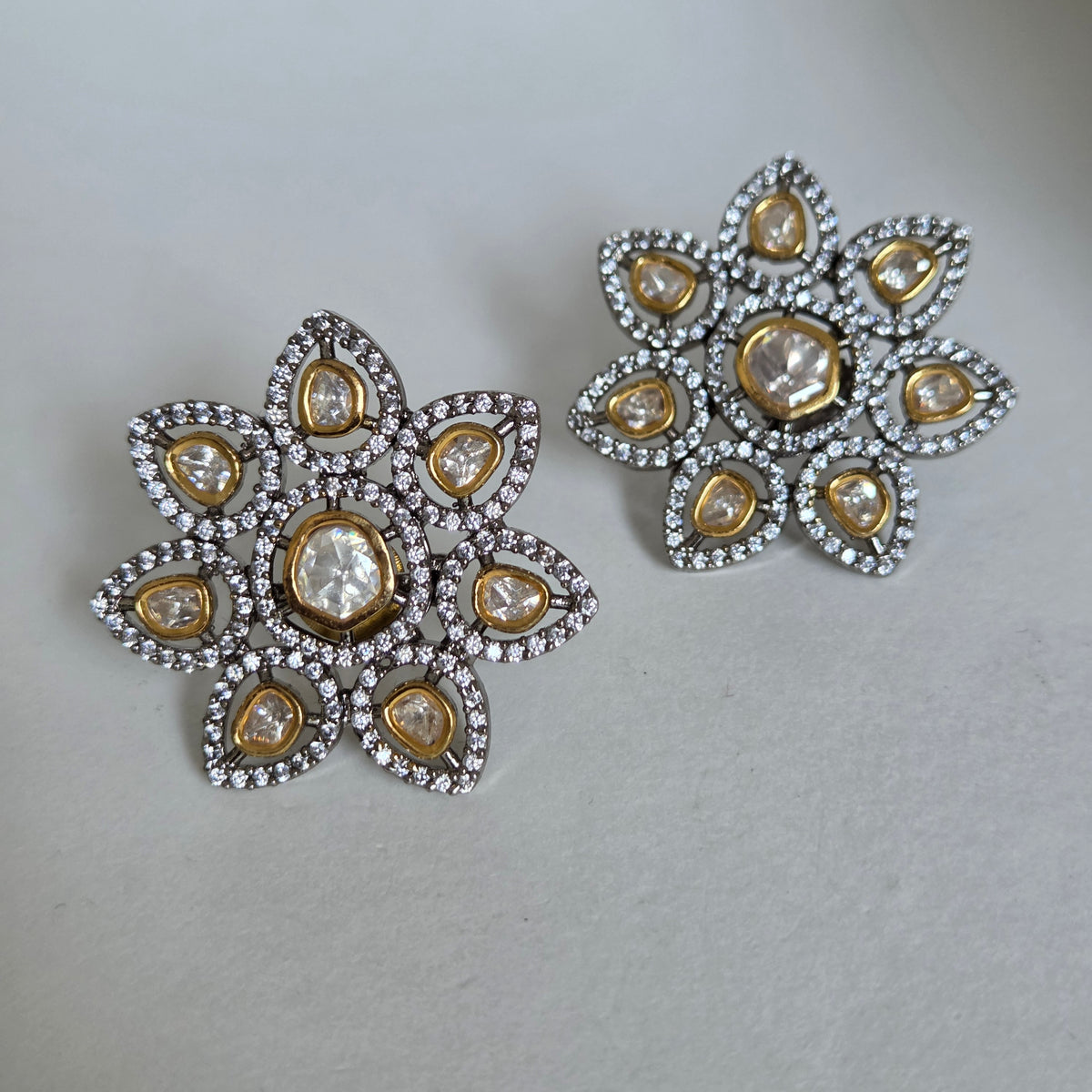 Two-Tone Kundan Floral Stud Earrings