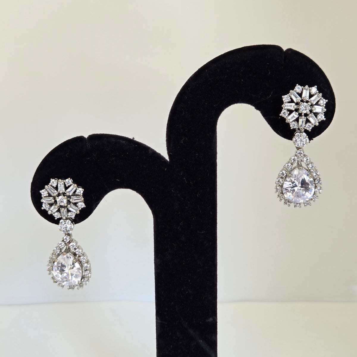Crystal Teardrop Zircon Earrings