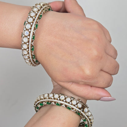 Emerald Kundan Kada Bangles