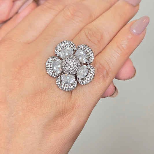 Zircon Embellished Flower Ring