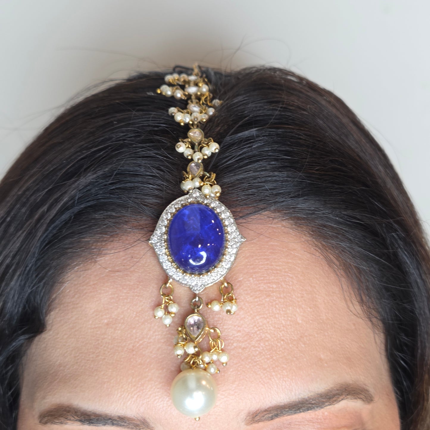 Traditional Choker Set With Earring & Maang Tikka