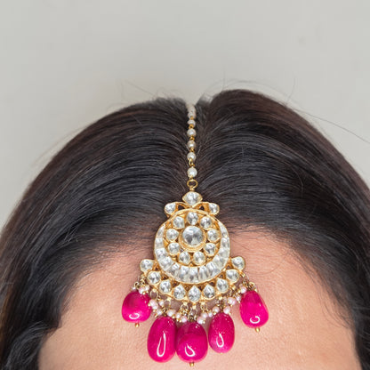 Ethnic Kundan Set with Pink Beads and Maang Tikka
