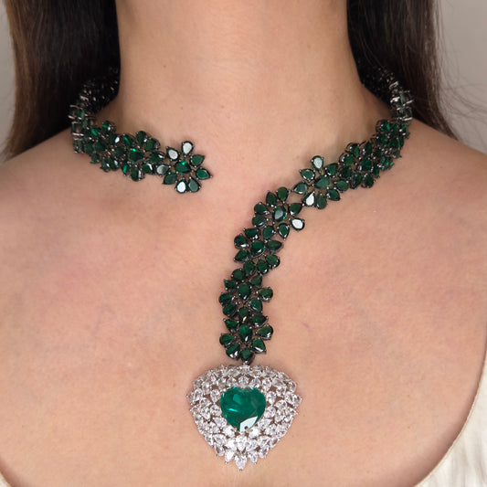 Regal Emerald Zircon Necklace Set with Heart Center Motif