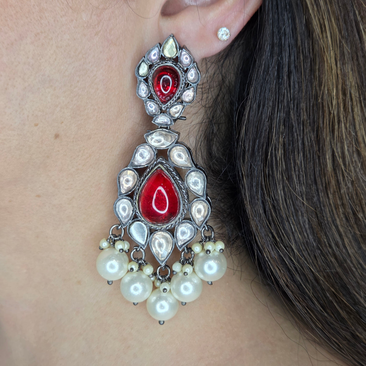 Black Finish Chunky Red Stone with Kundan and Pearls Necklace Set