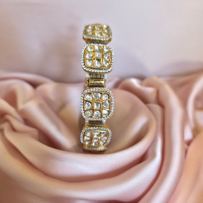 Jaal Kundan Kada Bangles