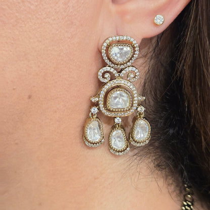 Traditional Kundan/Uncut Polki Necklace Set with Matching Earrings