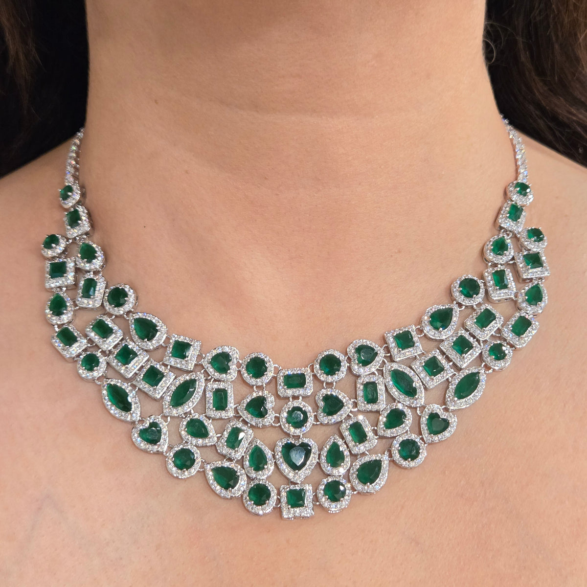 Luxurious Emerald Green & Cubic Zirconia Statement Necklace Set with Drop Earrings