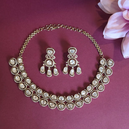 Traditional Kundan/Uncut Polki Necklace Set with Matching Earrings