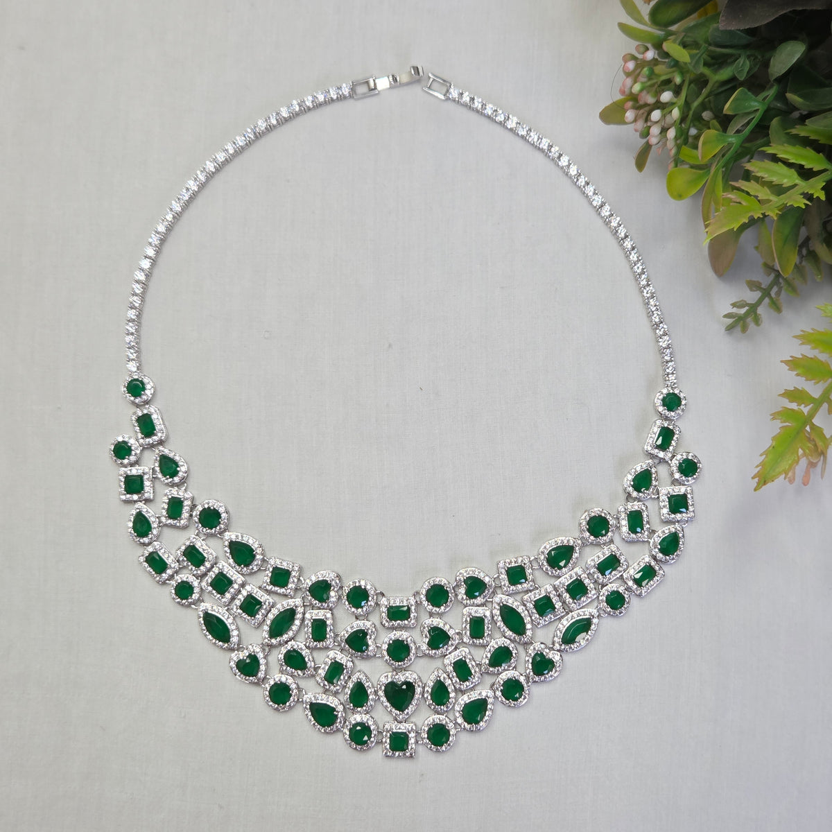 Luxurious Emerald Green & Cubic Zirconia Statement Necklace Set with Drop Earrings