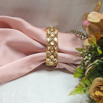 Gold Finish Kundan Openable Bangle