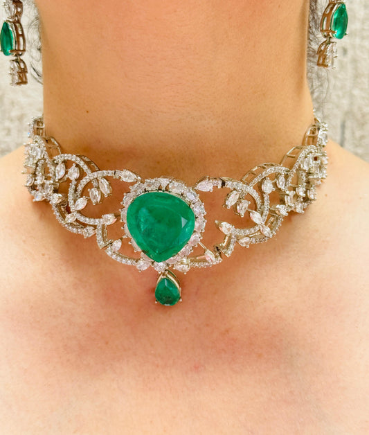 Zircon Choker Set With Green Centre Motif and Chain Closure