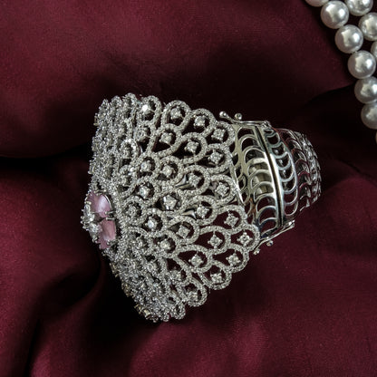 Chunky Zircon Openable Bracelet