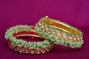 Kundan Bangle Set with Mint Green Beads