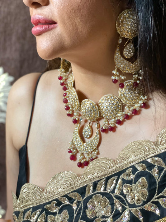 White Kundan Choker Set With Red Beads