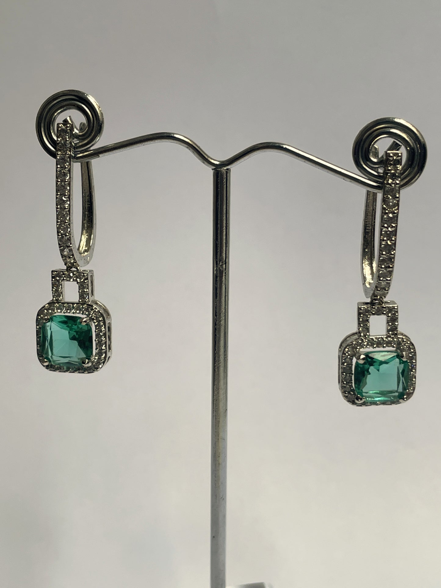 Simple Crystal Danglers