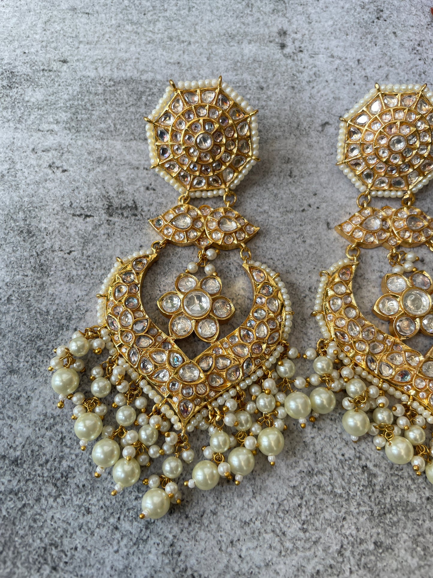 Kundan Utsav Chandbaalis with Beaded Accents