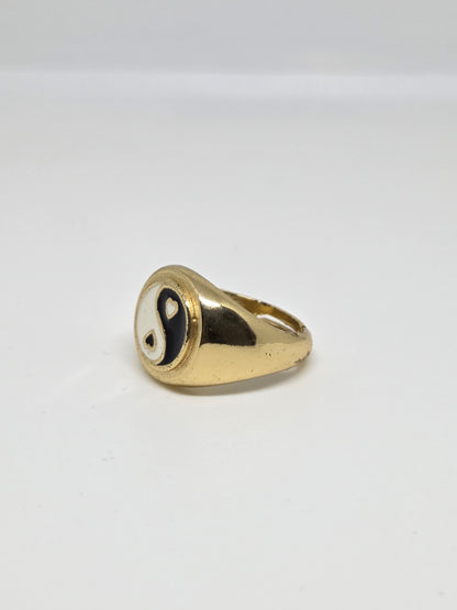 Yin Yang Enamelled Signet Ring